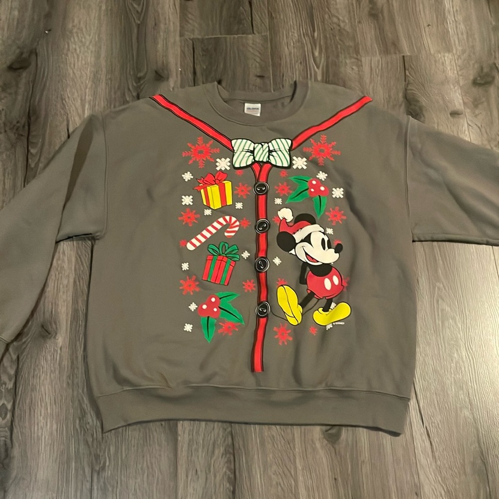 🎄Men’s XL Christmas gray Sweatshirt Disney Mickey Mouse